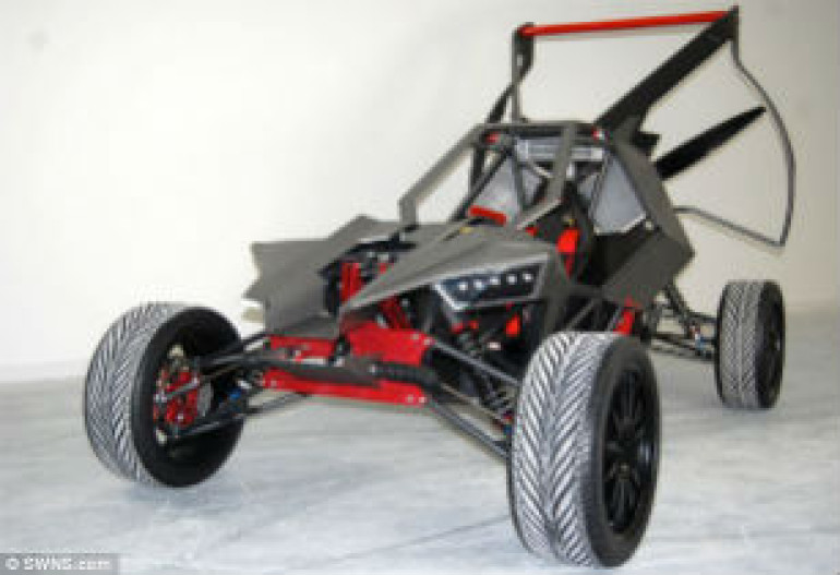 The car that can fly: All-terrain SkyRunner can soar through the sky at 55mph (video)