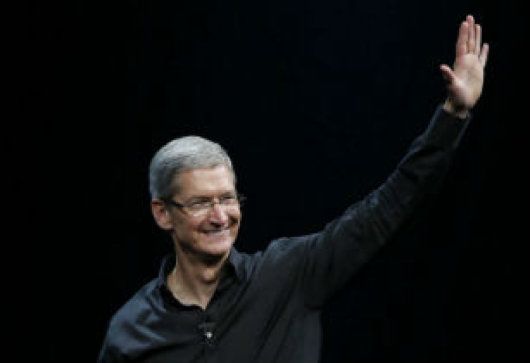 Глава Apple призвал защитить гомосексуалистов от дискриминации