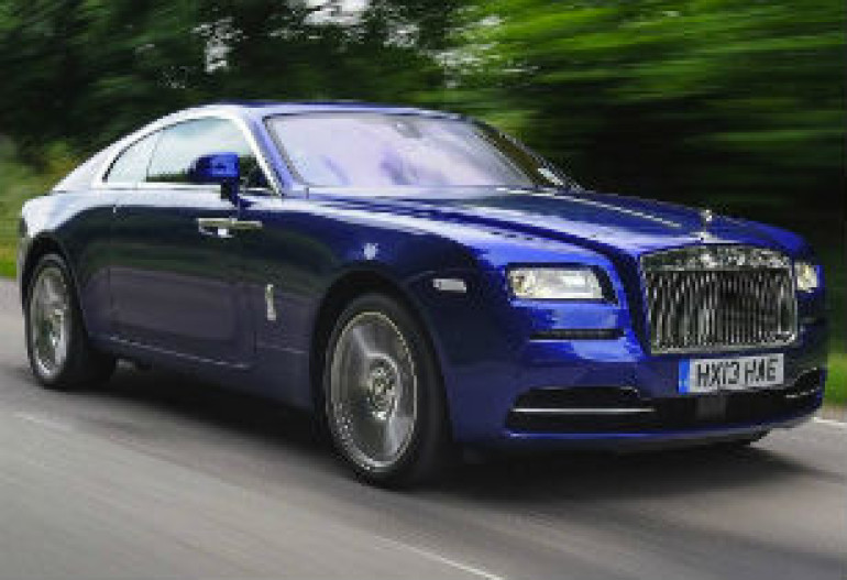 Назван самый шикарный автомобиль года