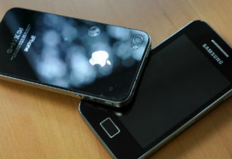 iPhone 5s и iPhone 5 стали самыми продаваемыми смартфонами октября