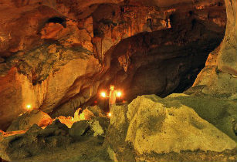 Indonesia cave reveals ancient tsunami