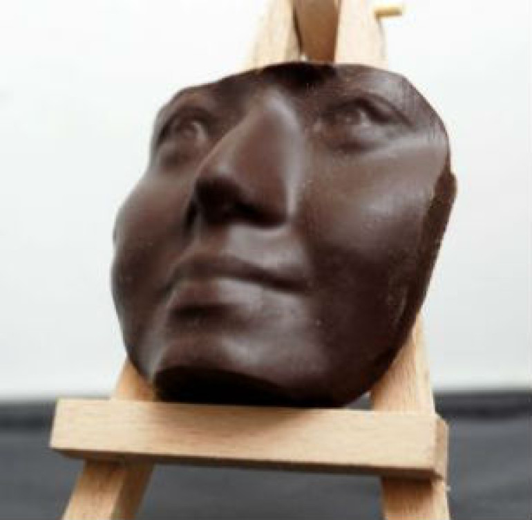World's first 3D chocolate printer in Exeter creates edible replica of your own FACE for £80