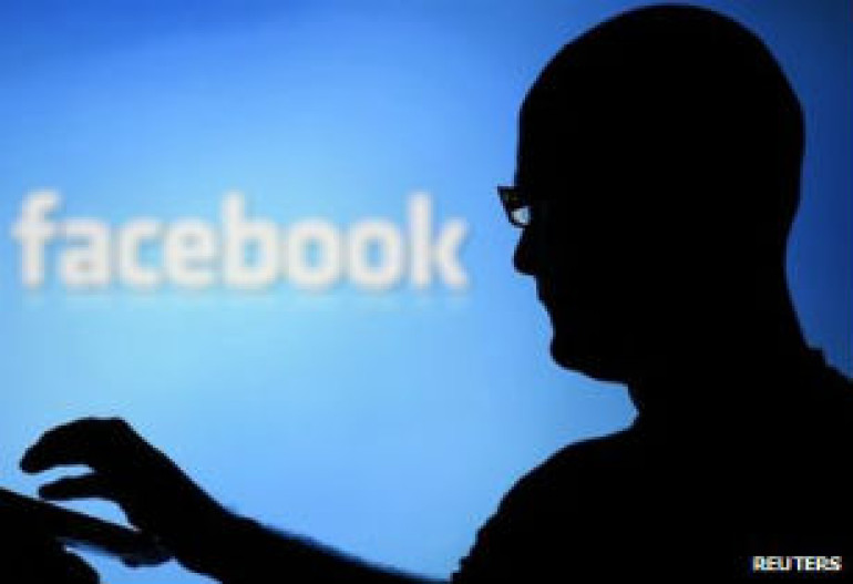 Facebook sued over private message 'scanning'