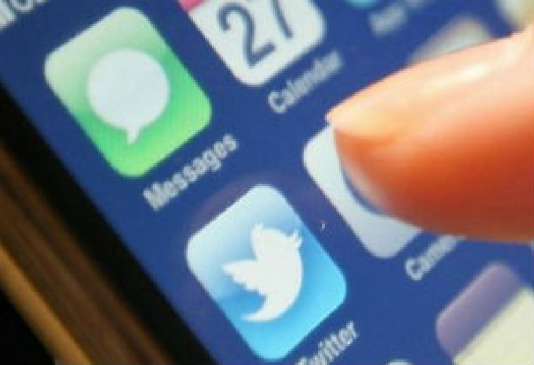 NSA 'collected 200m texts per day' - report