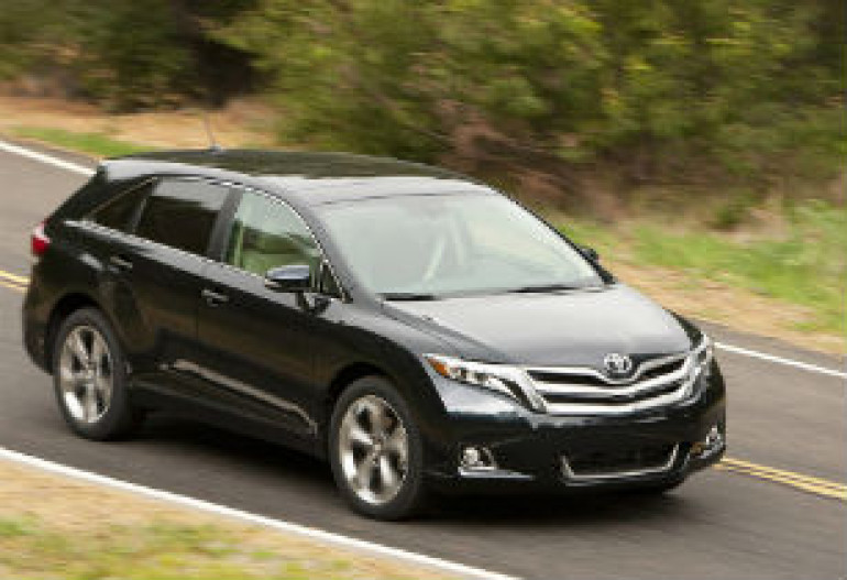 Toyota Venza 2013 հյուսիսամերիկյան սպորտքարը (լուսանկարներ)