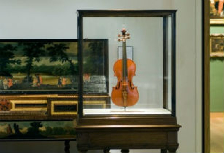 Three arrested over theft of Stradivarius violin