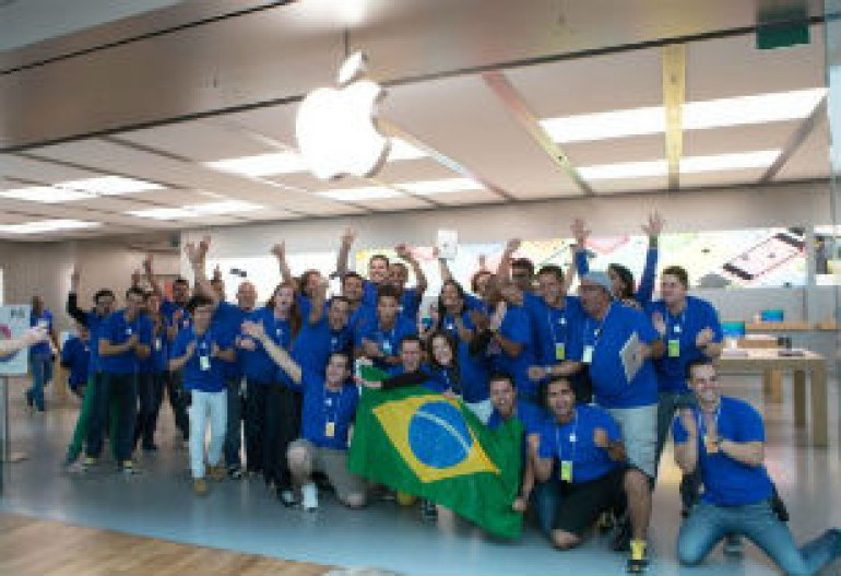 Apple открыла первый фирменный магазин в Латинской Америке