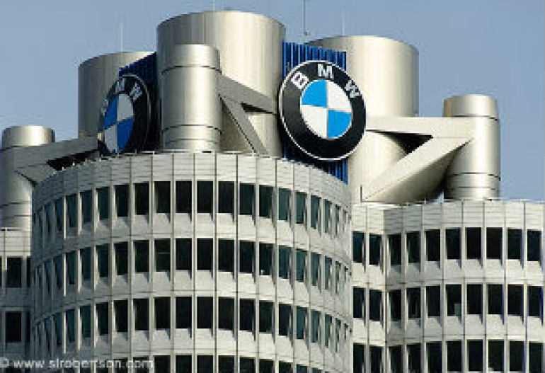 Руководство концерна BMW решило избавить своих сотрудников от постоянных мыслей о работе