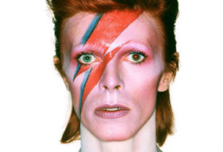 Brit Awards 2014: David Bowie wins best British male trophy