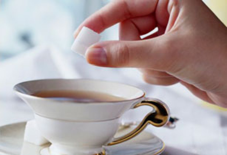 WHO: Daily sugar intake 'should be halved'