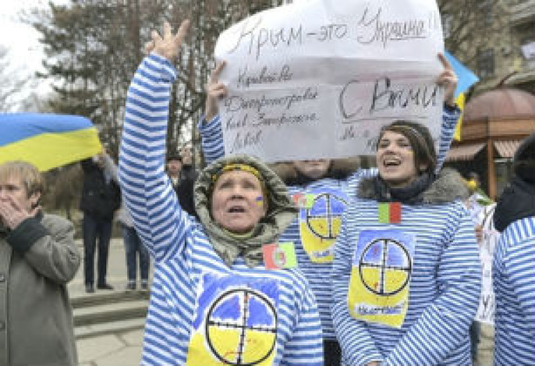 Вещание украинских телеканалов в Крыму полностью прекращено