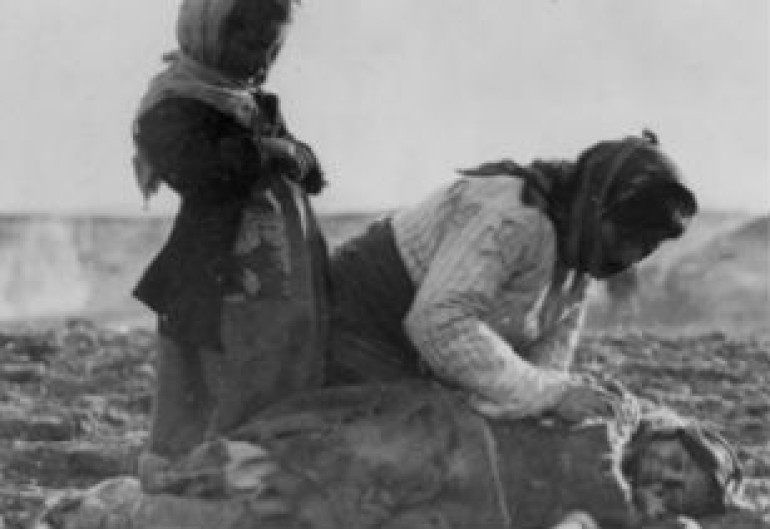 Геноцид армян и двойная боль армянских женщин – статья турецкого журналиста курдского происхождения