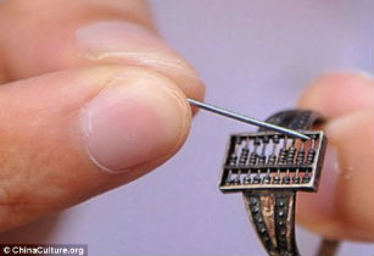 World’s first wearable computer? 300-year-old Chinese abacus ring was used during the Qing Dynasty to help traders