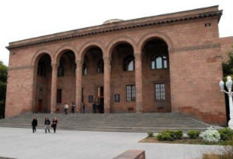 Բա գիտությո՞ւնը. ԳԱԱ-ում միանշանակ չեն նայում տարկետումը վերացնելու նախաձեռնությանը
