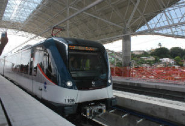 Panama president celebrates legacy by inaugurating subway a month before election of successor