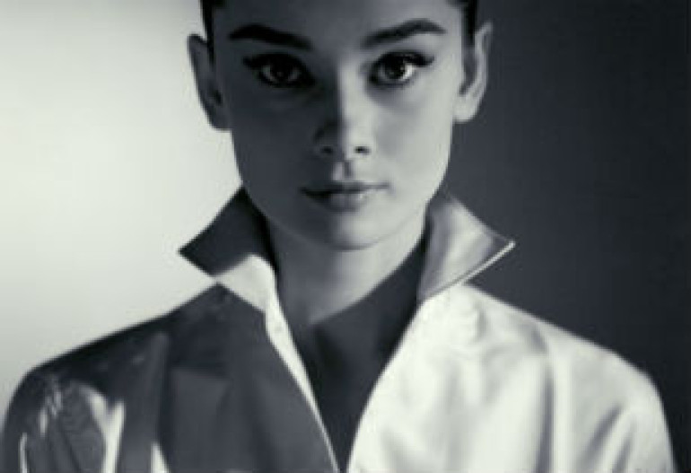 Google celebrates Audrey Hepburn's 85th birthday with pink doodle 