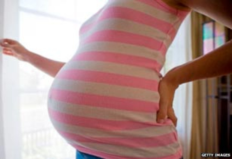 Maternal deaths falling worldwide, says WHO