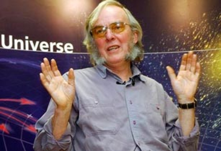 Planetary scientist Colin Pillinger dies after brain haemorrhage