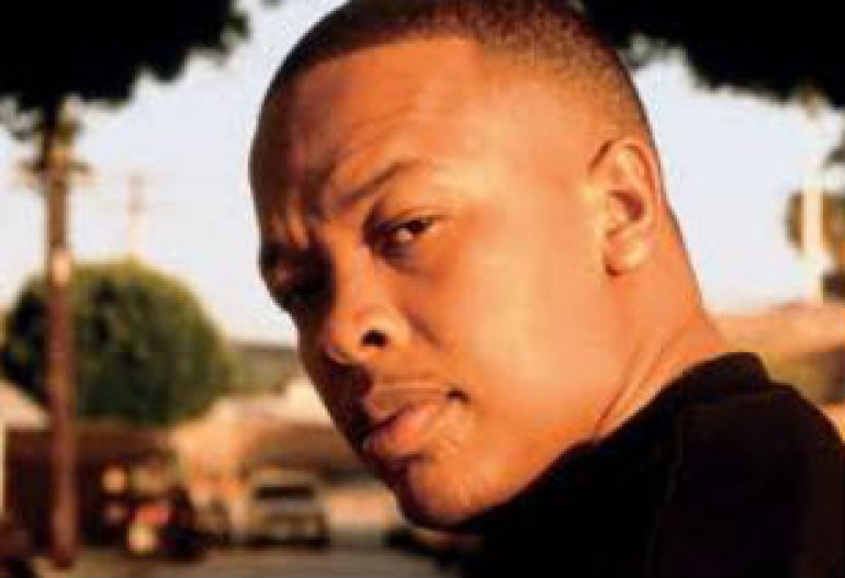Apple покупает модного производителя наушников - Dr. Dre готовится стать «первым миллиардером от хип-хопа»