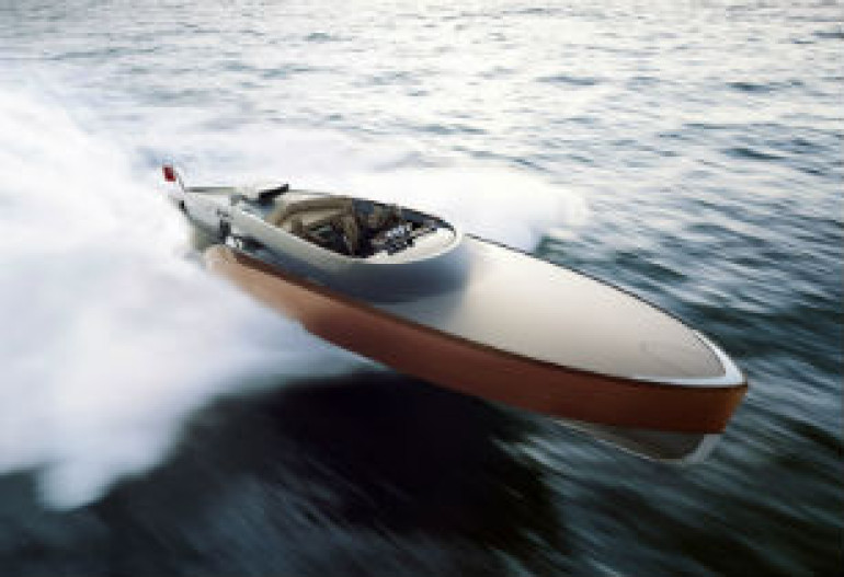 Aeroboat  մոտորանավակում համադրվել են ֆուտուրիստական դիզայնն ու Rolls-Royce-ի ավիացիոն շարժիչը (լուսանկարներ)
