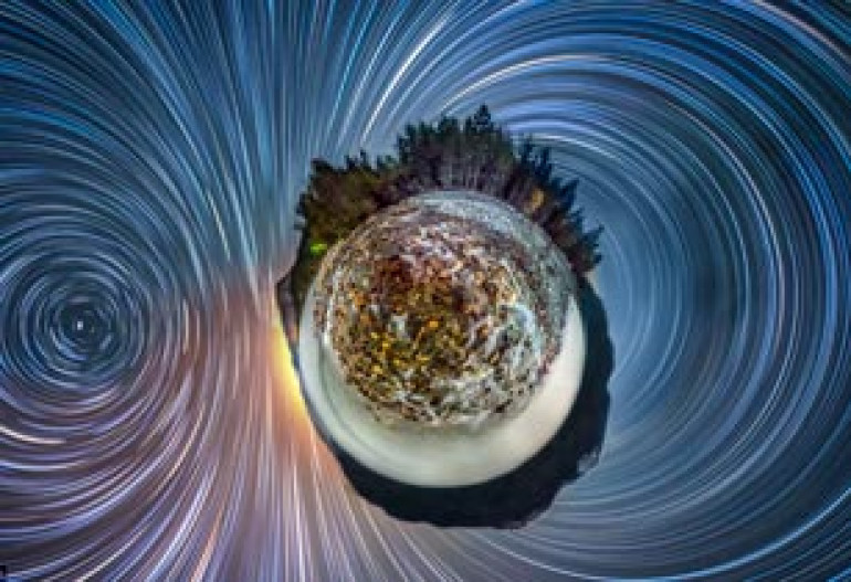 Universe as you’ve never seen it before: Incredible 360 degree panoramic timelapses show stunning star trails and all night sky 