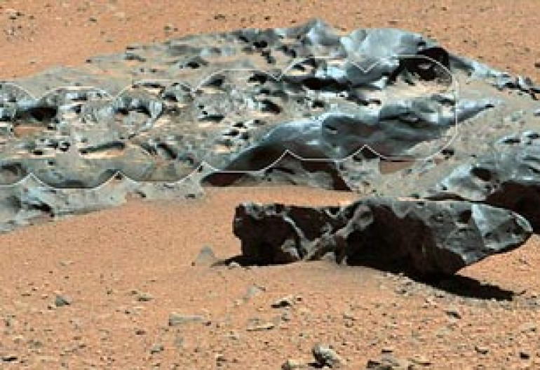 ‘Heavy Metal! I found iron meteorite on Mars’: Curiosity rover discovers its first space rock on red planet - and it's huge