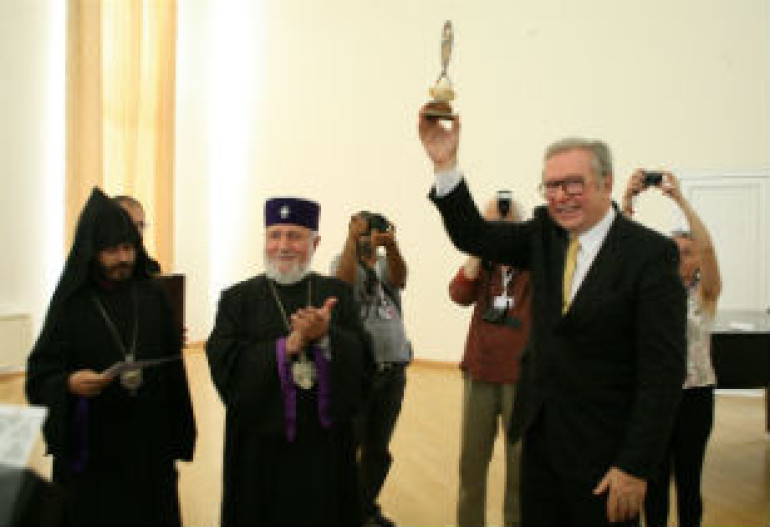 Մայր աթոռի պատվավոր՝ «Եղիցի լույս» մրցանակը շնորհվել Քշիշտոֆ Զանուսսիին