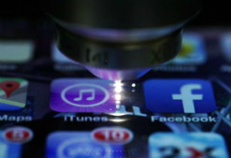 Smartphone displays smart enough to sense user’s spit