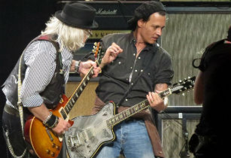 Сбылась мечта: Джонни Депп выступил с Aerosmith