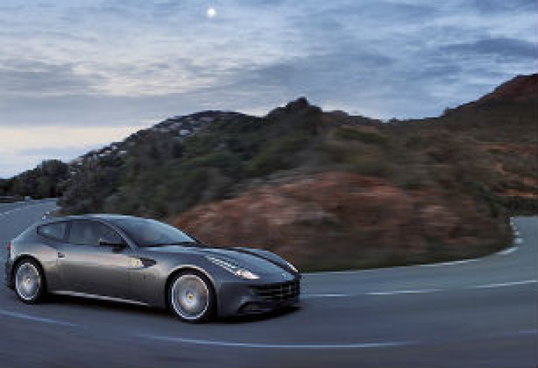 Խելահեղ Ferrari FF-ը զարմացնում է ո′չ միայն արագությամբ, այլև` բույրով (լուսանկարներ)