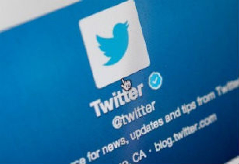 Twitter стал показывать «избранные» твиты в ленте новостей