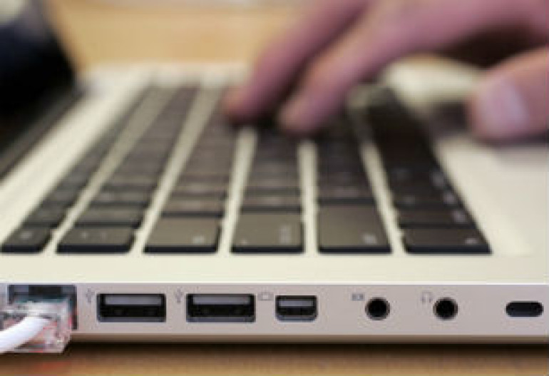 Apple разработает новый дизайн USB-кабеля