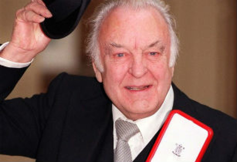 Actor Donald Sinden dies at 90