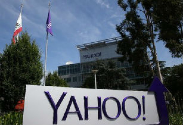 Yahoo faces big US fines over user data