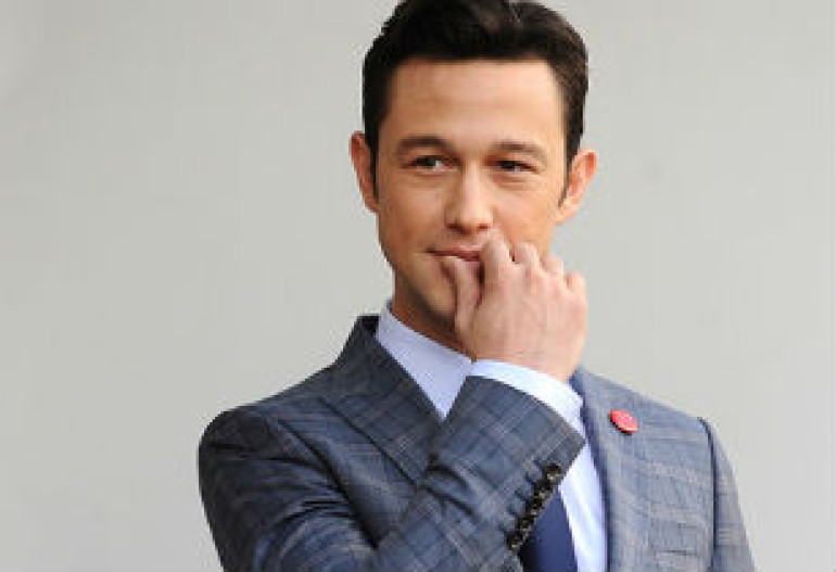 Joseph Gordon-Levitt eyes Snowden role in Oliver Stone movie