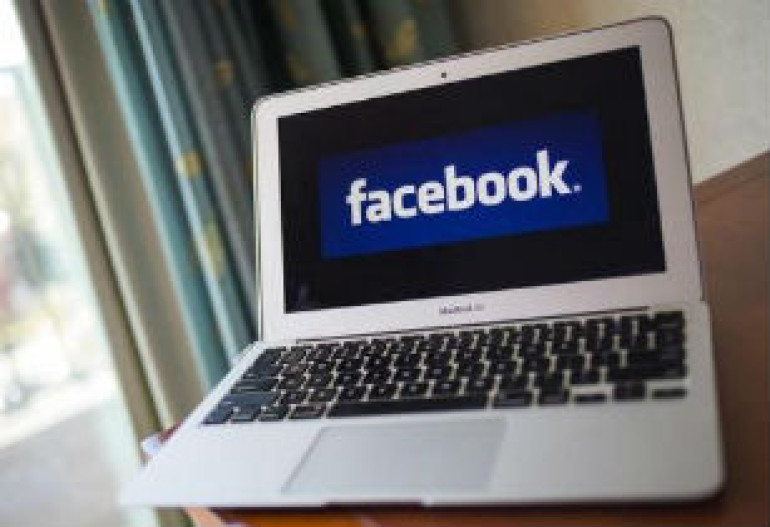 Facebook plots first steps into healthcare