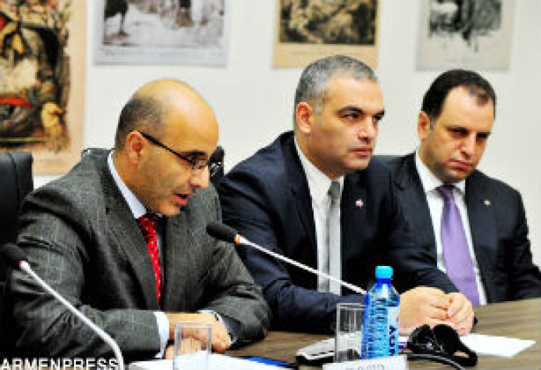 Այս պատկերները Օսմանյան Թուրքիայի անձնագրերն են. Ցեղասպանությունը համաշխարհային մամուլի էջերում ՝ Հայկ Դեմոյանի նոր գրքում