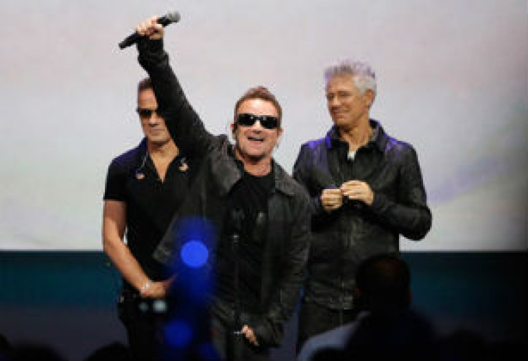Новый альбом U2 провалился в мировых чартах