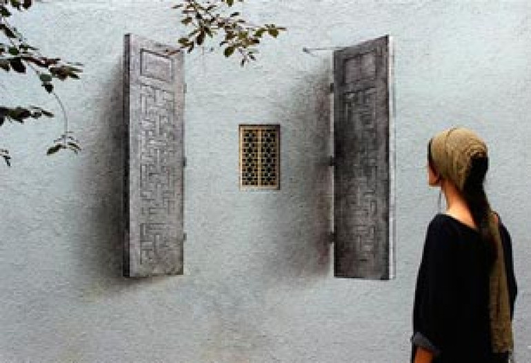 Spanish street artist Pejac brings his magic to Istanbul
