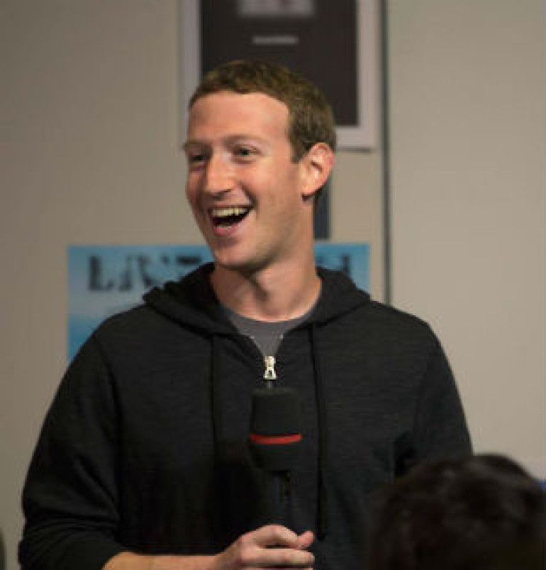 Марк Цукерберг ответит на вопросы пользователей Facebook