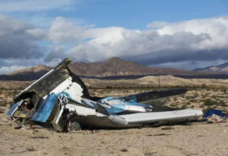 Обломки SpaceShipTwo разбросало в радиусе 8 километров