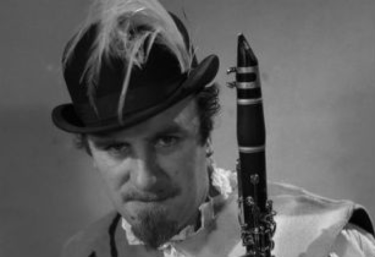 Legendary English jazz clarinetist Acker Bilk dies aged 85