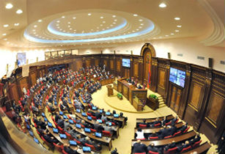 Armenian parliament approves amendments to government structure law