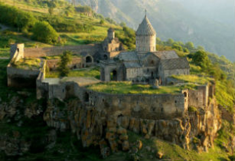 Եվրոպայի և Ասիայի մշակութային խաչմերուկում գտնվող 3 երկիր, որոնք պետք է տեսնել. The  Guardian