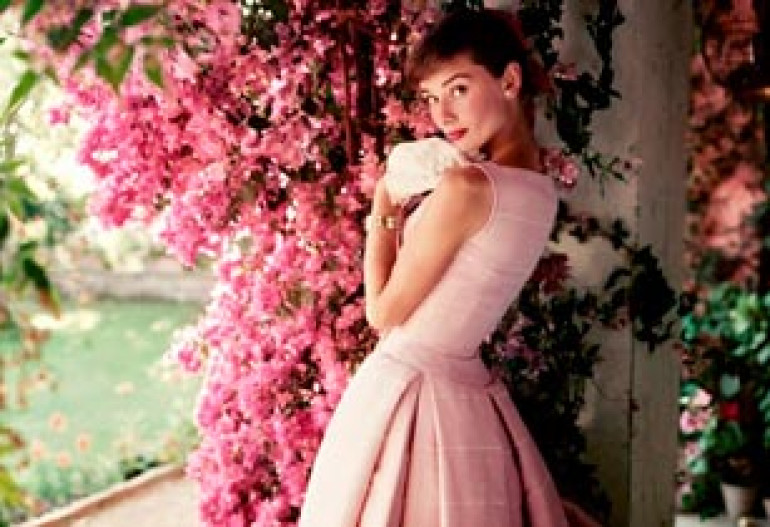 Audrey Hepburn show announced by London's National Portrait Gallery 