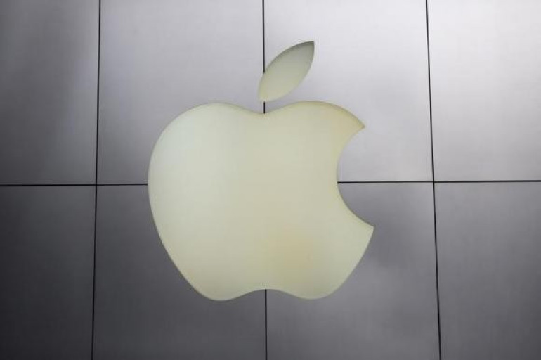 Apple car rumors fuel Geneva debate about car of future