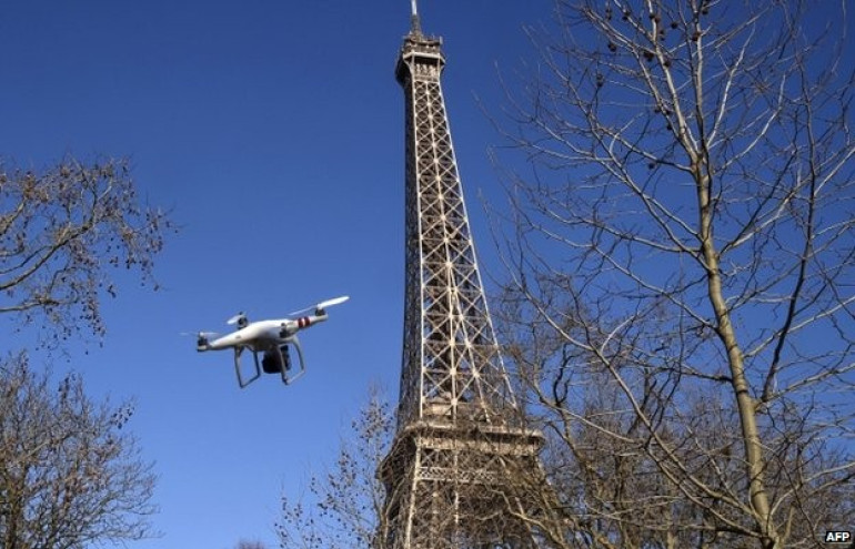 Paris drones: New wave of alerts