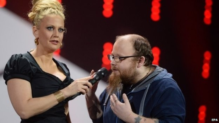 Germany's Eurovision winner, Andreas Kummert, drops out on live TV