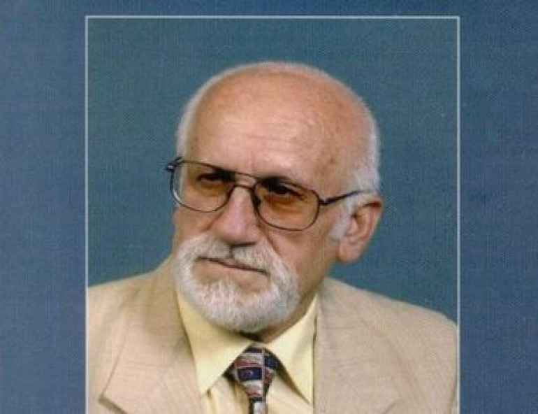 Armenian poet Romanos Sahakyan dies