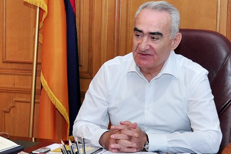Մայրաքաղաքի տեսարժան վայրերին ծանոթանալուց հետո Քարդաշյանները մեկնեցին Գառնի-Գեղարդ (լուսանկարներ) Մայրաքաղաքի տեսարժան վայրերին ծանոթանալուց հետո Քարդաշյանները մեկնեցին Գառնի-Գեղարդ (լուսանկարներ)